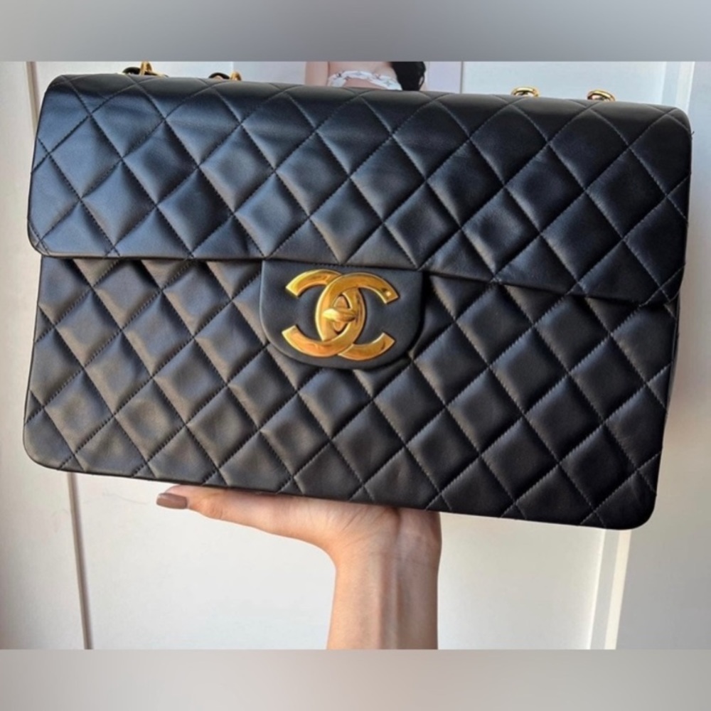Black Friday deal🔥 Chanel Large CC Maxi flap Black& 24k Gold plated Hardware - Picture 2 of 15